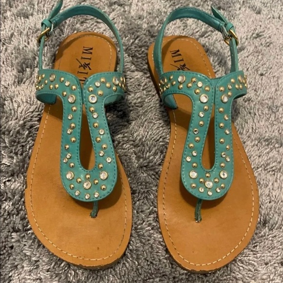Mix It Shoes - GUC Turquoise Sandals (Size 7M)